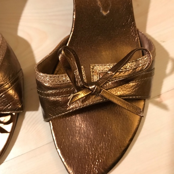 💚3/$20💚 Lena Luisa gold slip on slides - Picture 3 of 6